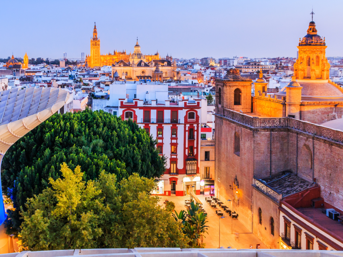 Top 50 things to see and do in Seville!